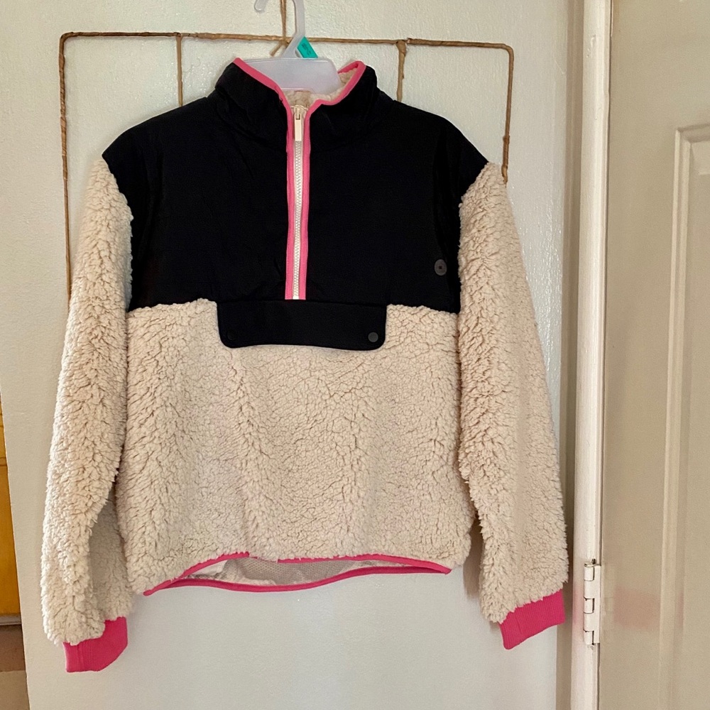 - NWOT AERO